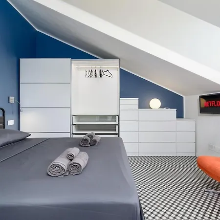 Apartment Splendida Mansarda Nel Centro Della Citta Turin